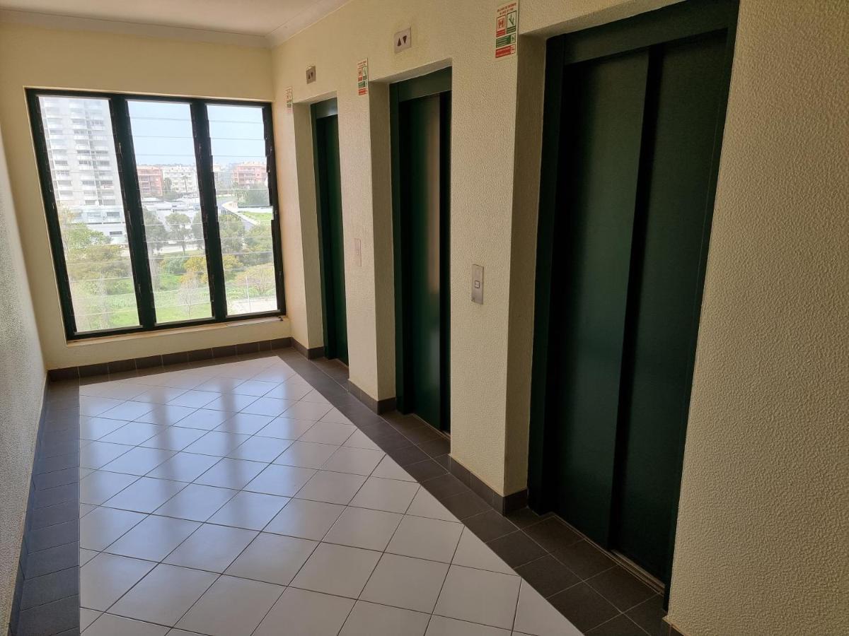 Apartamento Encantador Com Piscina Aquecida Портиман Экстерьер фото